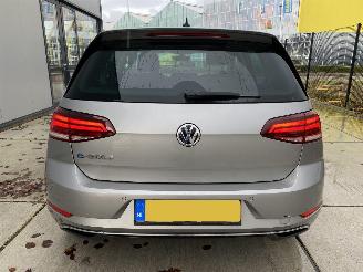 Volkswagen e-Golf 100 kWh -LED-NAVI-PDC picture 8
