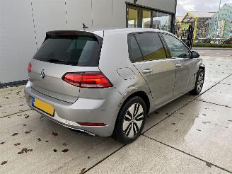 Volkswagen e-Golf 100 kWh -LED-NAVI-PDC picture 5