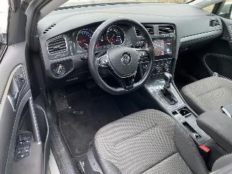Volkswagen e-Golf 100 kWh -LED-NAVI-PDC picture 3