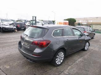 damaged commercial vehicles Opel Astra COMBI  1.7 CDTI 2011/8