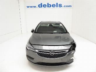 demontáž osobní automobily Opel Astra 1.6 D SP TOURER 2018/8