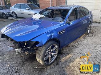 Schade brommobiel BMW M5 F10 M5 monte carlo blauw 2012/2