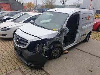 damaged commercial vehicles Mercedes Citan Citan (415.6), Van, 2012 / 2021 1.5 108 CDI 2015/12